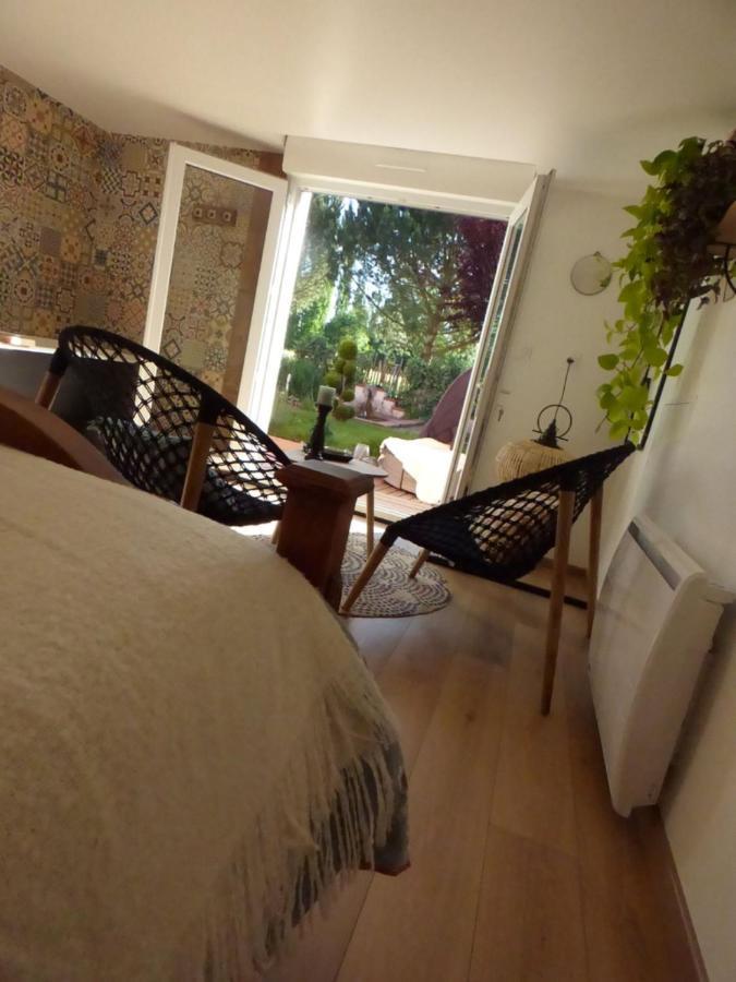 Arche De Lanoe Jacuzzi Bed and Breakfast Labastide-Saint-Pierre Exteriör bild